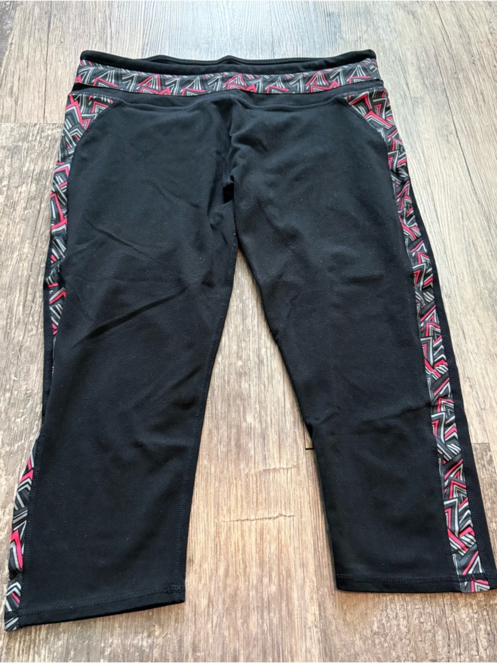 Fabletics workout capris - Picture 8 of 8